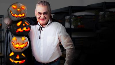 Decoración casera Halloween: lámpara de calabazas con globos